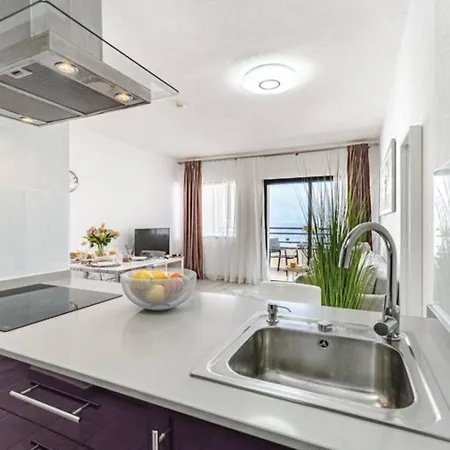 Luxurious And Spacious *