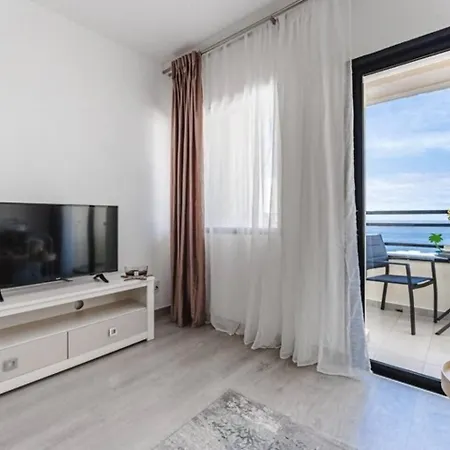 Luxurious And Spacious Appartamento