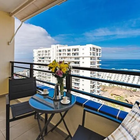 Apartment Luxurious And Spacious *